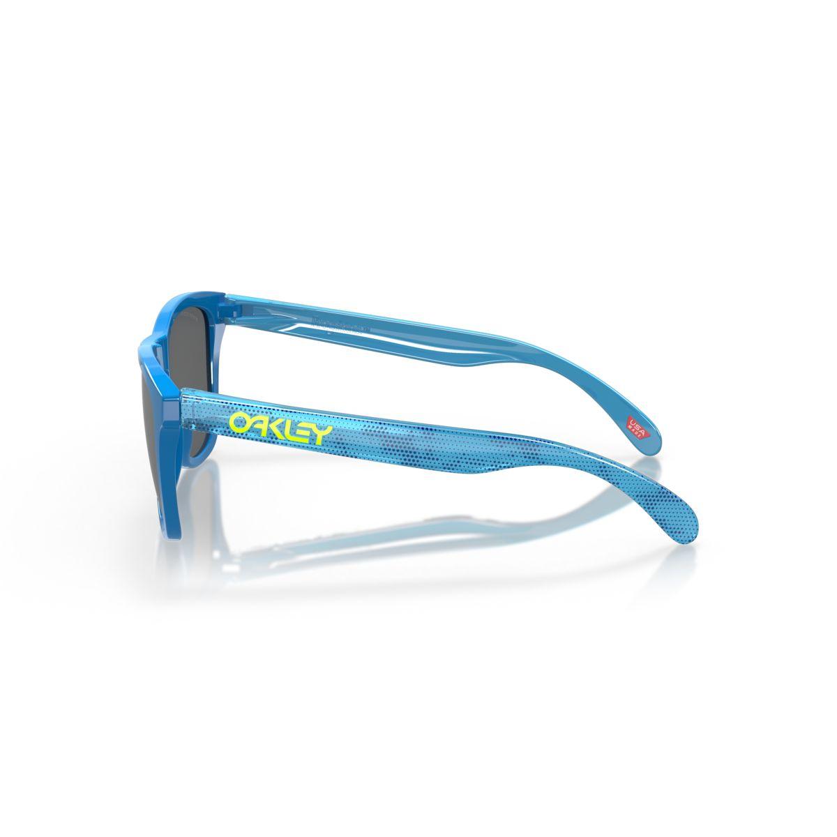 Oakley Frogskins (Low Bridge Fit) Hi Res Polished Sapphire/Prizm Black 0OO9245-9245C9